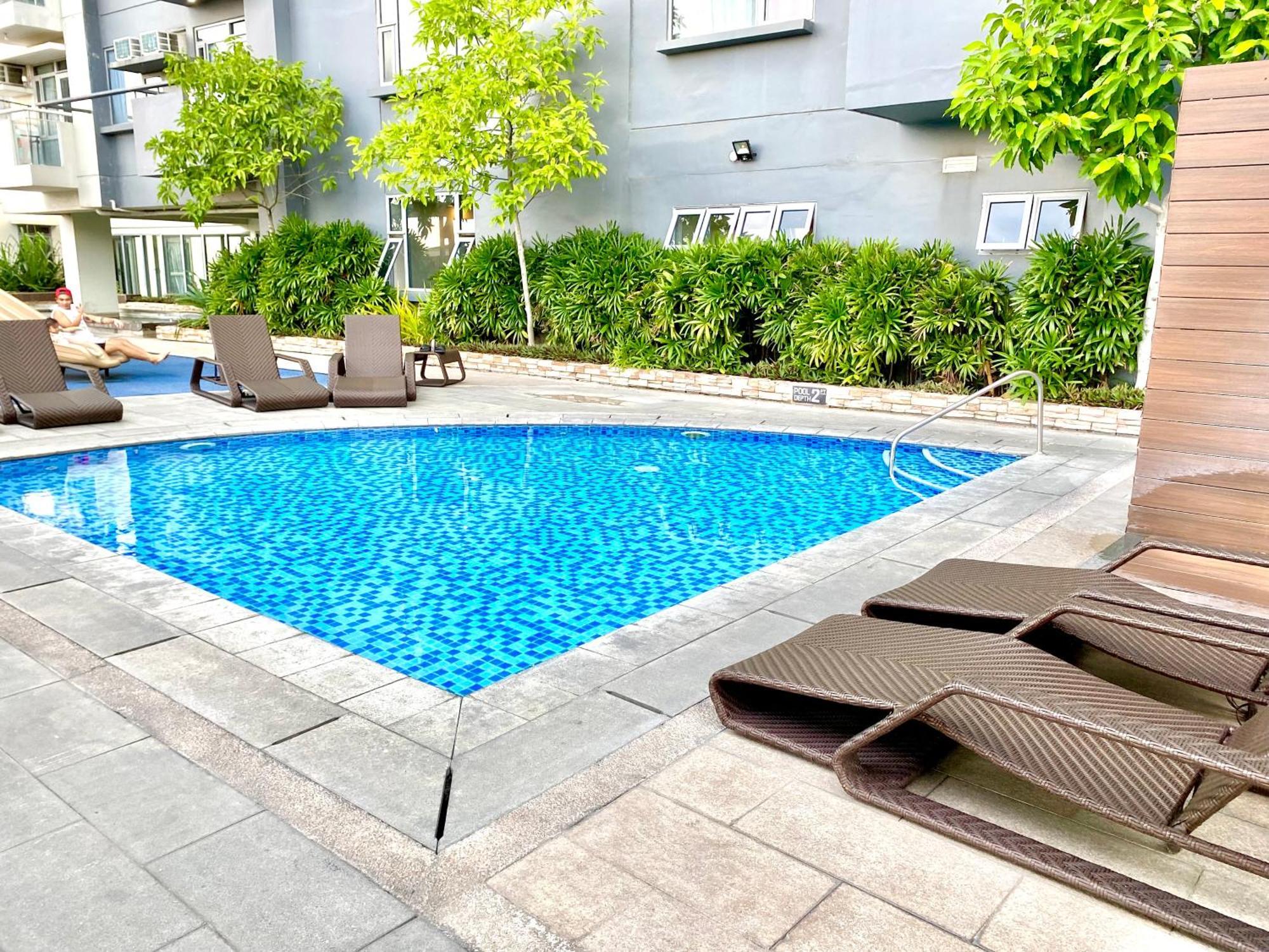 Frost At Manhattan Heights Towerb Manila Exterior foto