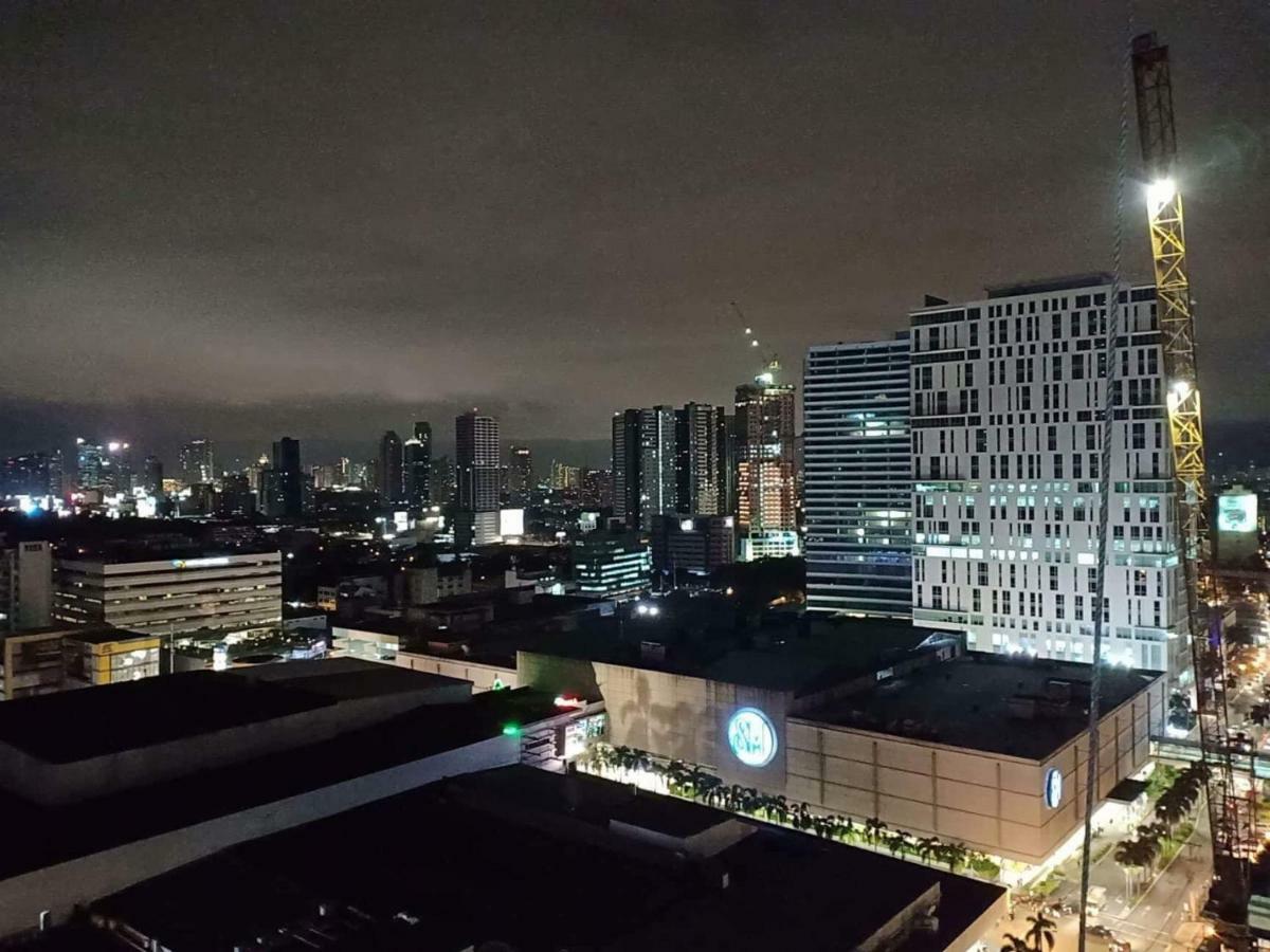 Frost At Manhattan Heights Towerb Manila Exterior foto
